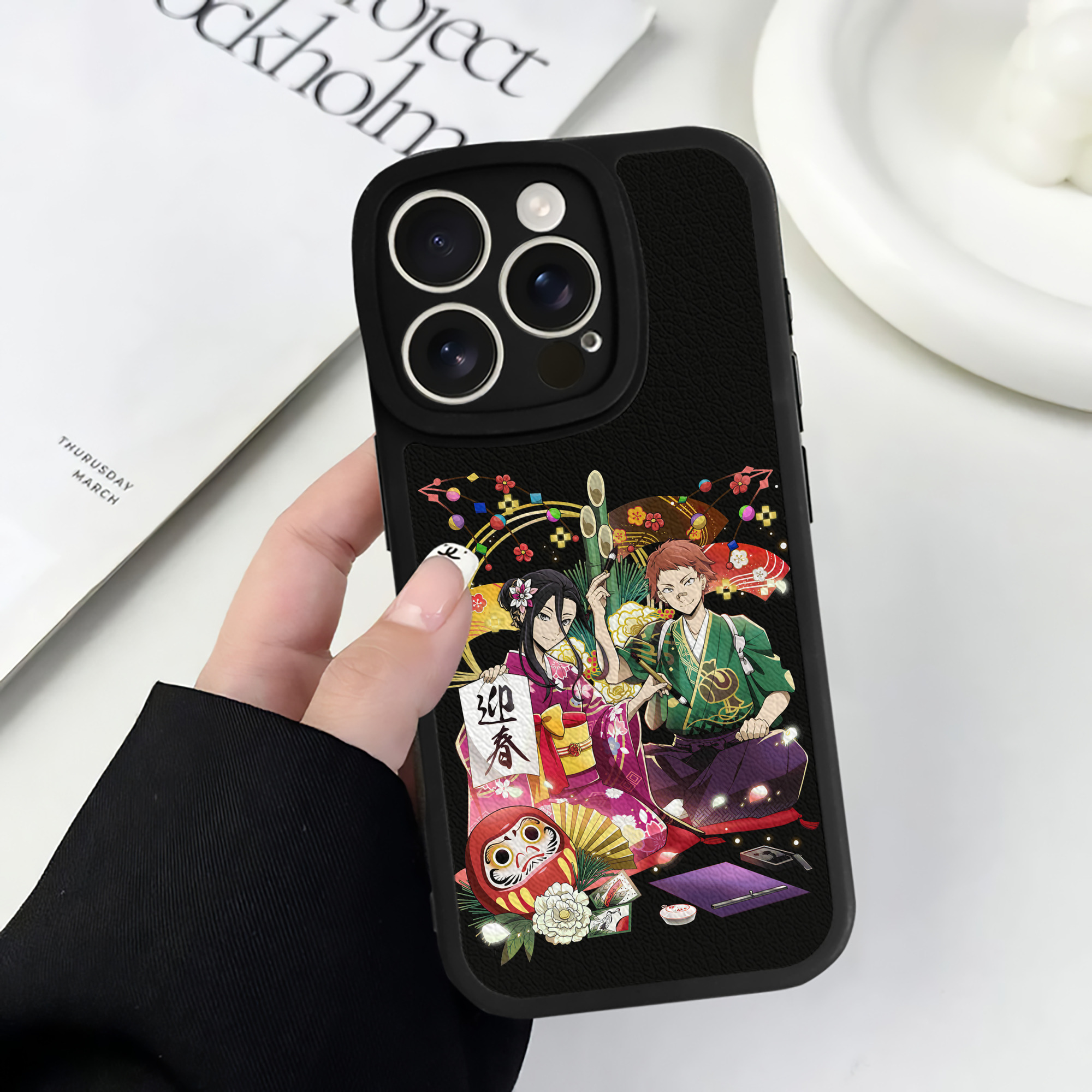 （画像用） 文豪ストレイドッグス Bungo Stray Dogs 【iPhone 16シリーズ対応】シリコンスマホケース（レザー調） 材質：シリコン
